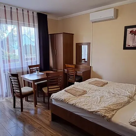 Andi Apartmanhaz * Hajduszoboszlo